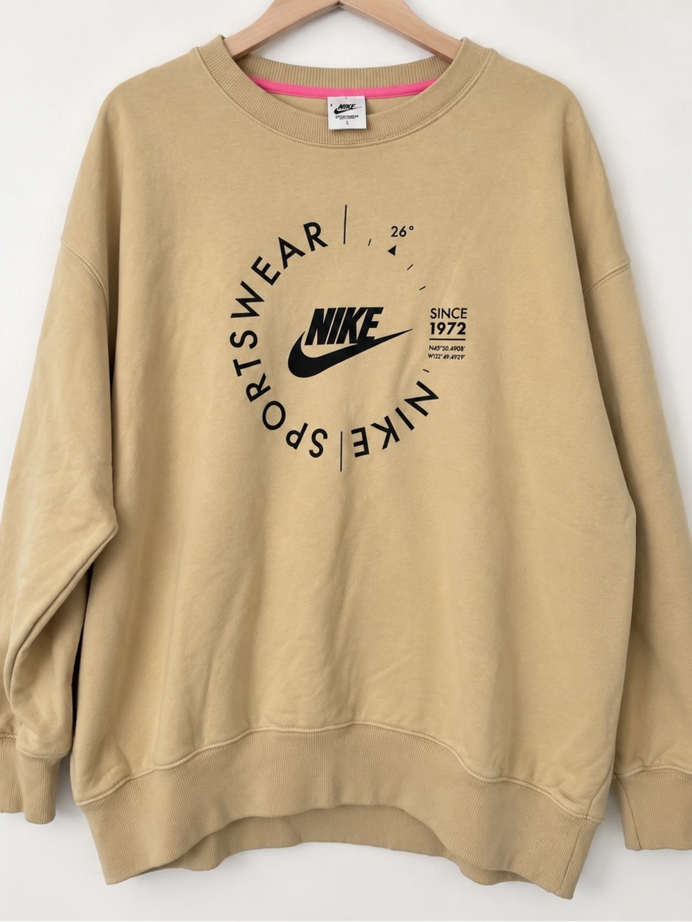 Nike Men’s Beige Crewneck Sweatshirt with Black Logo
